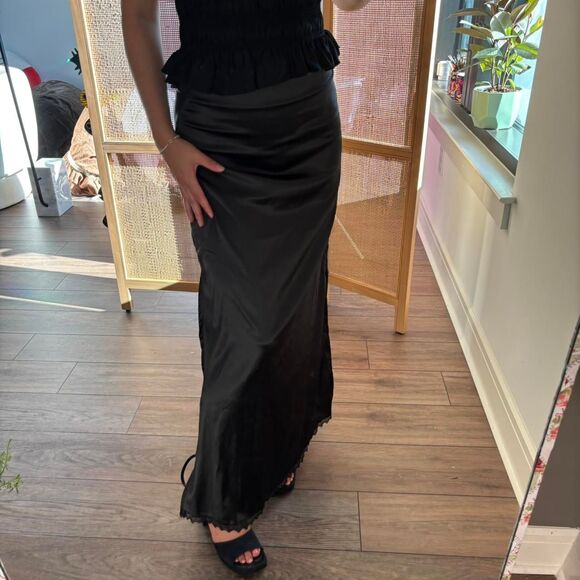 tunnel vision black maxi skirt satin with side split with lace trim size small - Picture 1 of 5